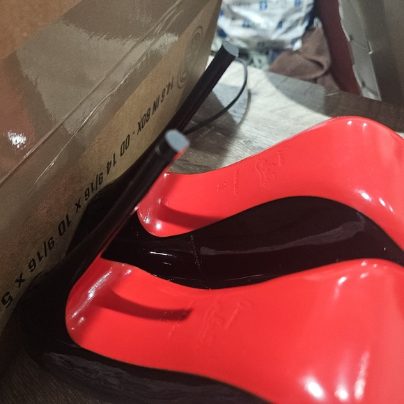 Christian Louboutin Heels (So Kates) - Picture 10 of 10